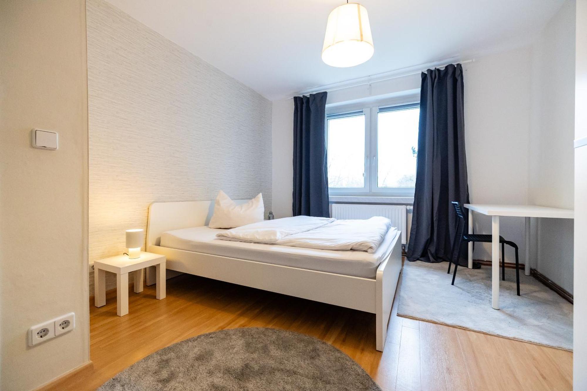 Moderne 4 Zimmer Wohnung Vollausgestattet Und Moebliert Halle  Esterno foto